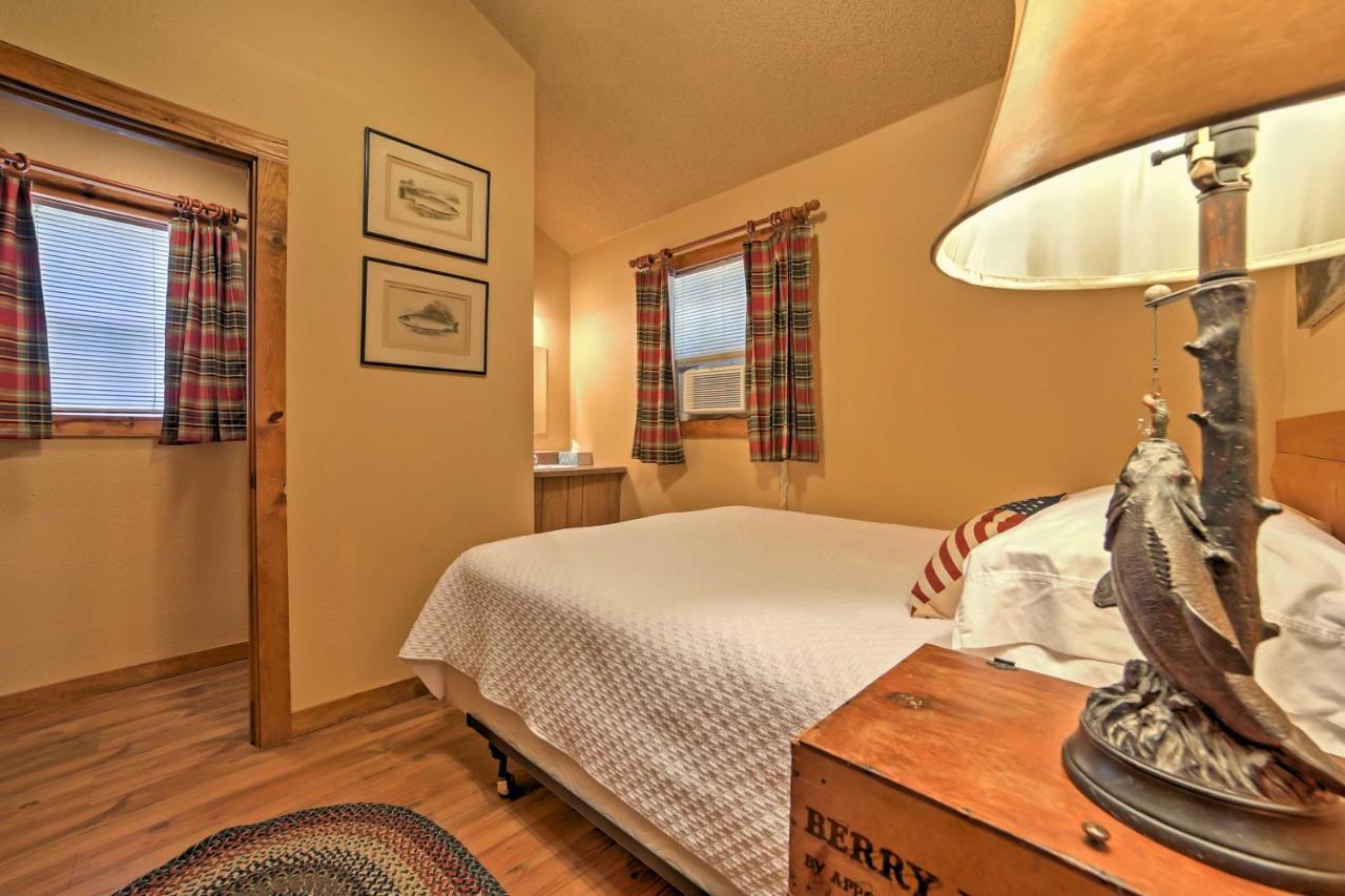 Branson Cabin With Deck Near Table Rock Lake! ภายนอก รูปภาพ
