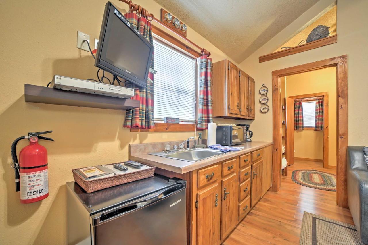 Branson Cabin With Deck Near Table Rock Lake! ภายนอก รูปภาพ